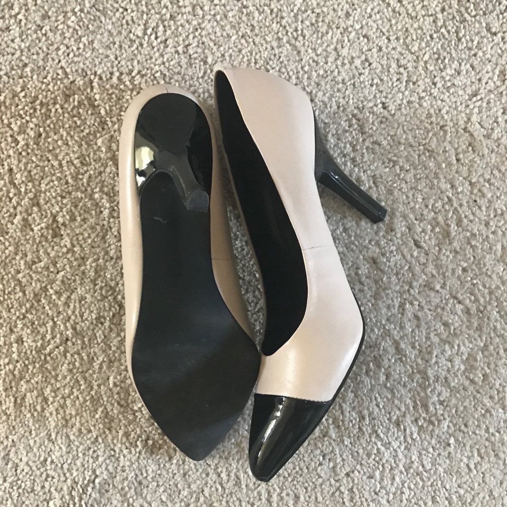 ✨NINE WEST Black and White Pointy-Toe Heels 👠